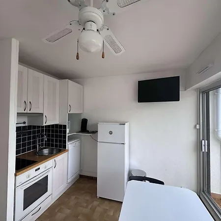 Apartment Climatise 4 Pers - Port Camargue Avec Parking - Fr-1-731-130 *
