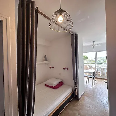 Apartment Climatise 4 Pers - Port Camargue Avec Parking - Fr-1-731-130 *